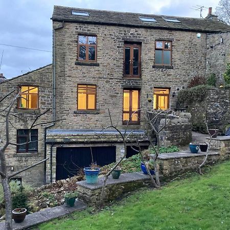 Delightful 2 Bed Flat In Old Mill-Private Garden Apartman Keighley Kültér fotó