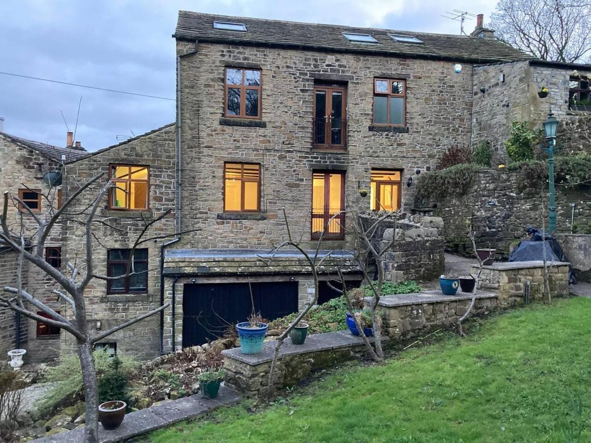 Delightful 2 Bed Flat In Old Mill-Private Garden Apartman Keighley Kültér fotó